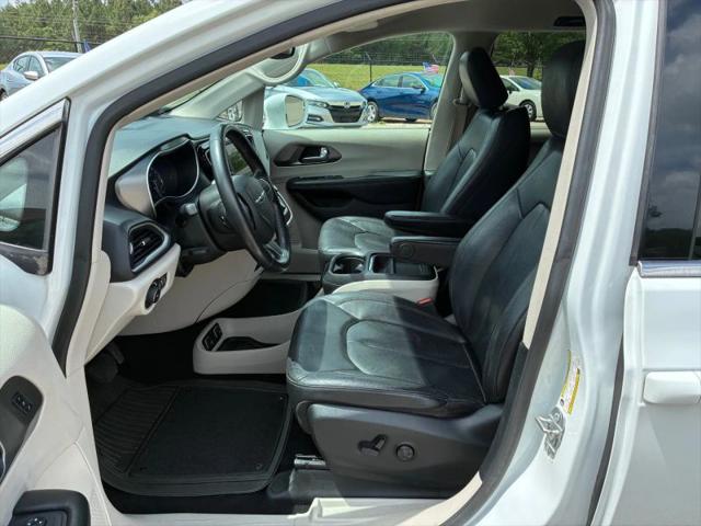 2020 Chrysler Pacifica Touring L