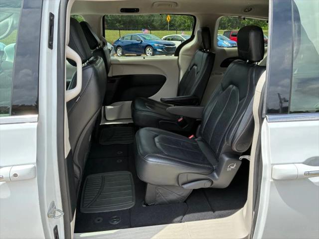 2020 Chrysler Pacifica Touring L