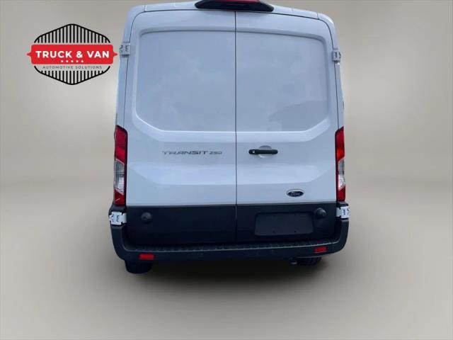 2024 Ford Transit Cargo Van Medium Roof w/LWB