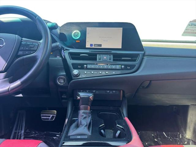 2023 Lexus ES 350 F SPORT Handling