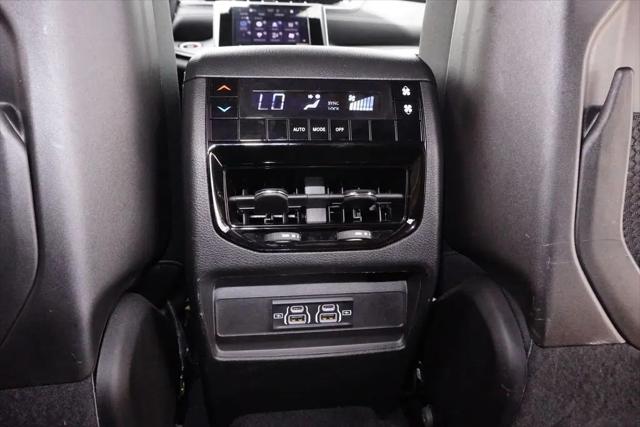 2024 Jeep Grand Cherokee L Laredo 4x4