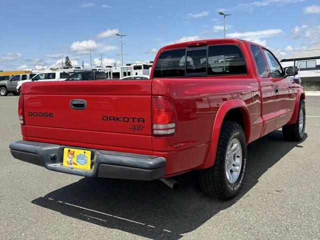 2004 Dodge Dakota Base