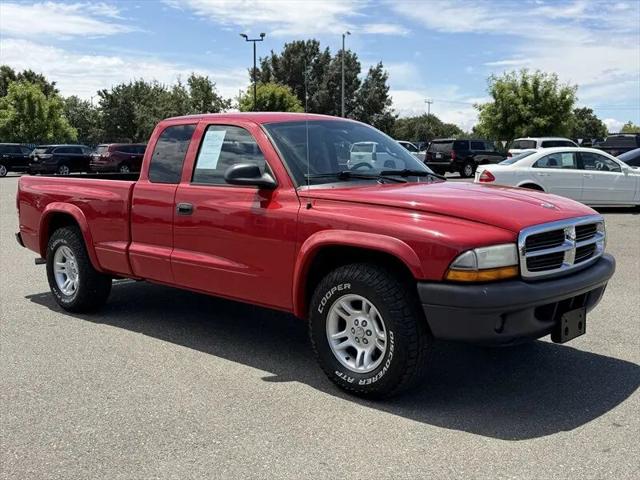 2004 Dodge Dakota Base