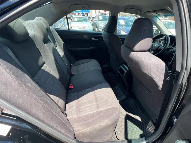 2017 Toyota Camry LE