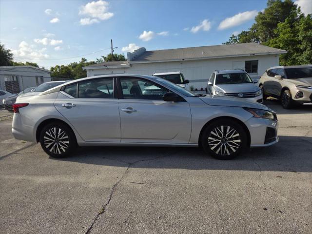 2025 Nissan Altima SV FWD
