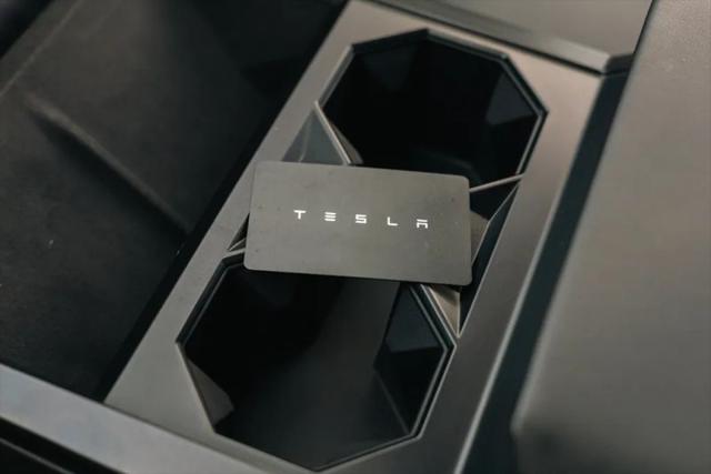 2024 Tesla Cybertruck All-Wheel Drive