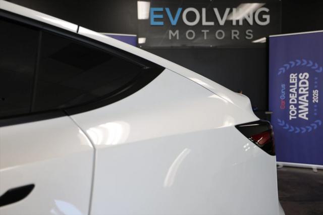 2024 Tesla Model Y Long Range Dual Motor All-Wheel Drive