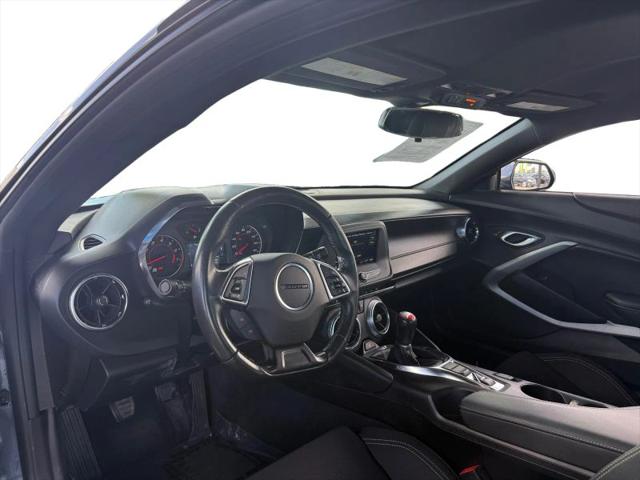 2022 Chevrolet Camaro RWD Coupe LT1