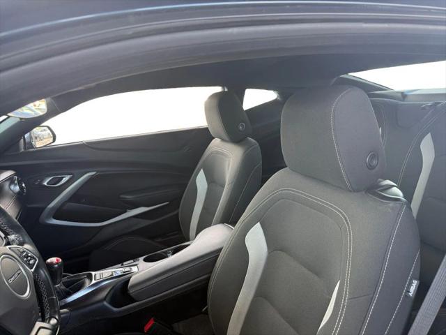 2022 Chevrolet Camaro RWD Coupe LT1