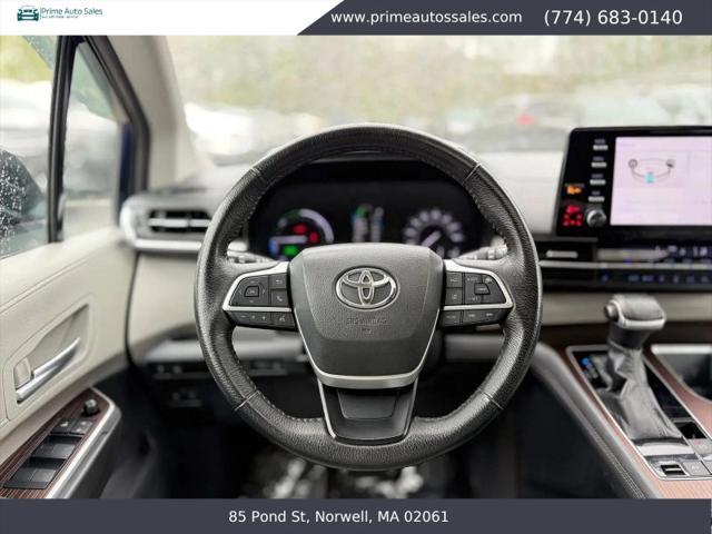 2022 Toyota Sienna XLE