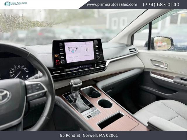 2022 Toyota Sienna XLE