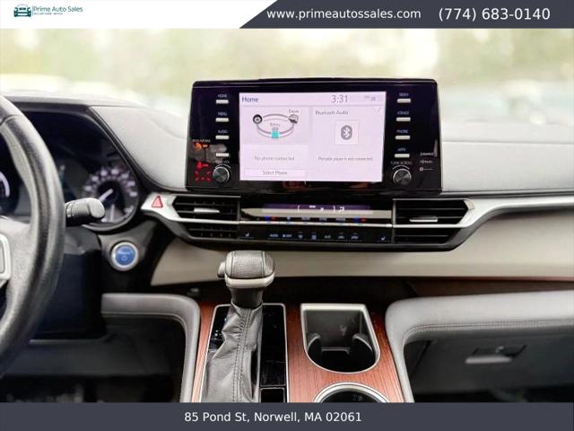 2022 Toyota Sienna XLE