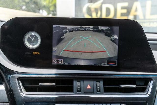 2022 Lexus ES 300h 300h