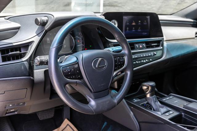 2022 Lexus ES 300h 300h