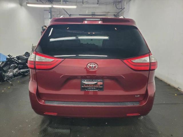 2015 Toyota Sienna LE 7 Passenger