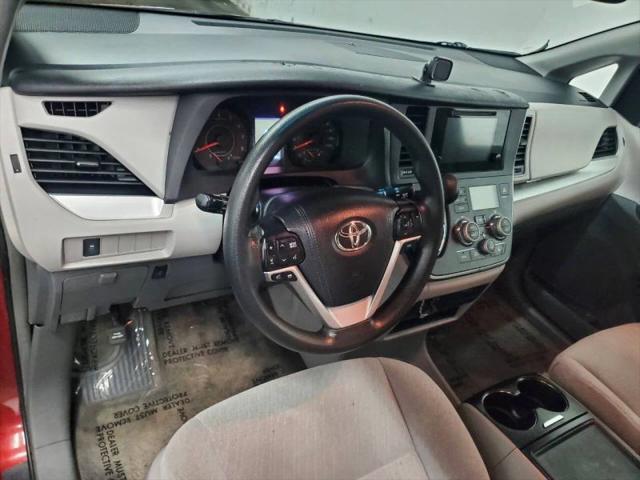 2015 Toyota Sienna LE 7 Passenger