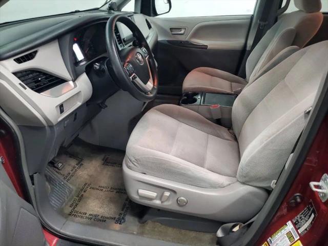 2015 Toyota Sienna LE 7 Passenger