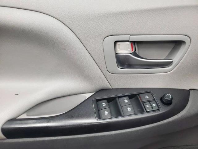2015 Toyota Sienna LE 7 Passenger
