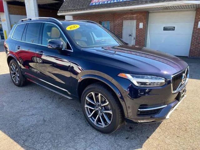 2017 Volvo XC90 T6 Momentum