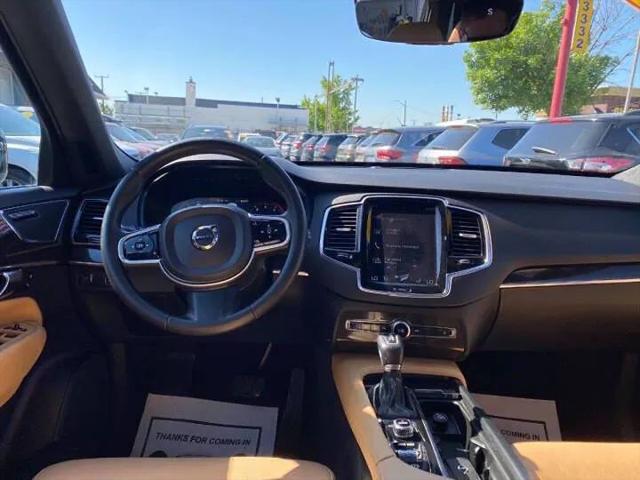 2017 Volvo XC90 T6 Momentum