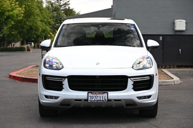 2016 Porsche Cayenne GTS