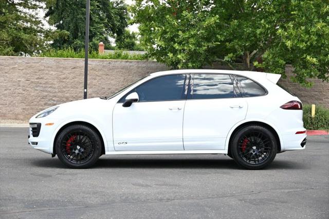 2016 Porsche Cayenne GTS