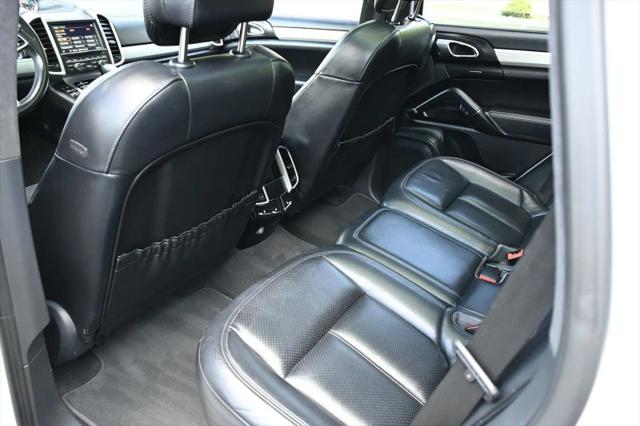 2016 Porsche Cayenne GTS