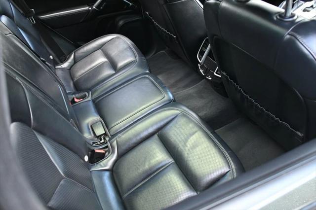 2016 Porsche Cayenne GTS