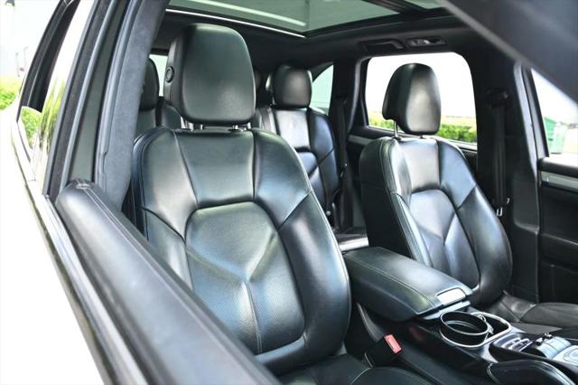 2016 Porsche Cayenne GTS