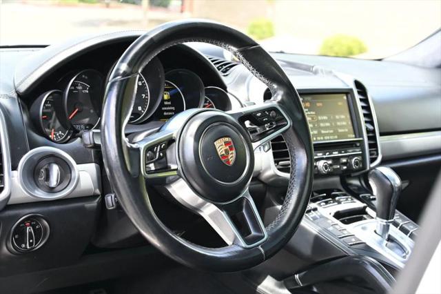 2016 Porsche Cayenne GTS
