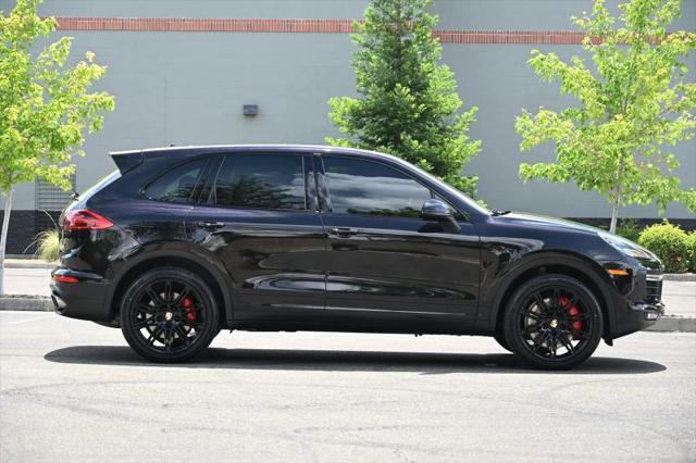 2015 Porsche Cayenne Turbo