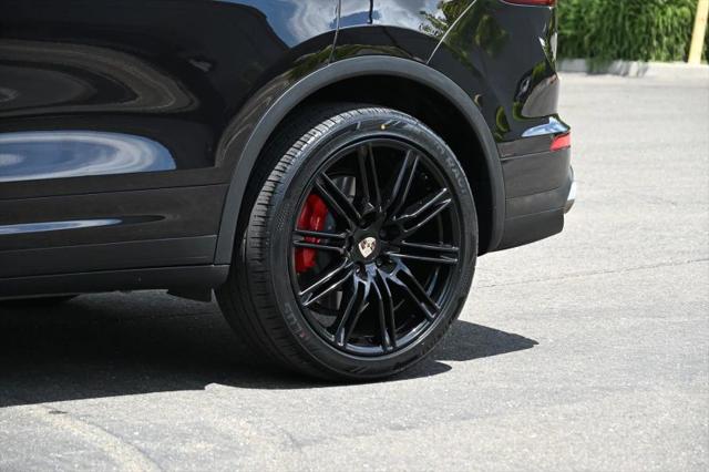 2015 Porsche Cayenne Turbo