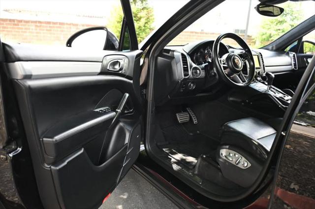 2015 Porsche Cayenne Turbo