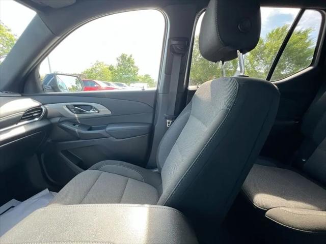 2023 Chevrolet Traverse FWD LT Cloth