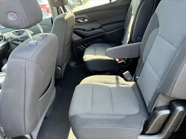 2023 Chevrolet Traverse FWD LT Cloth