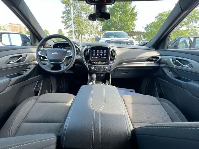 2023 Chevrolet Traverse FWD LT Cloth