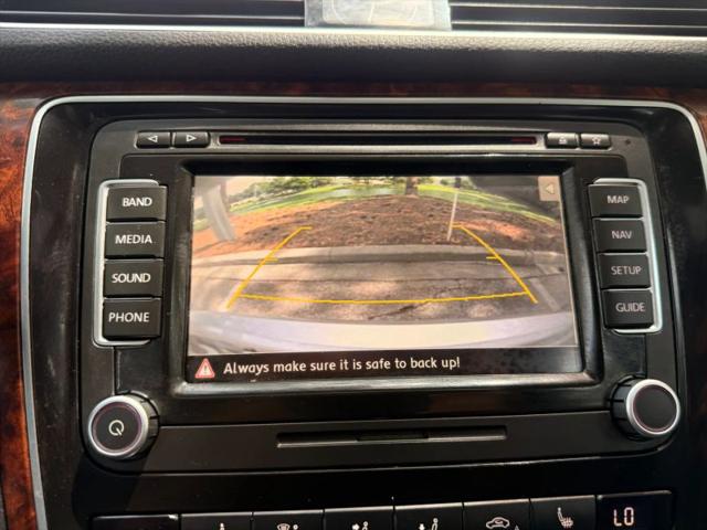 2013 Volkswagen Passat 2.5L SEL Premium