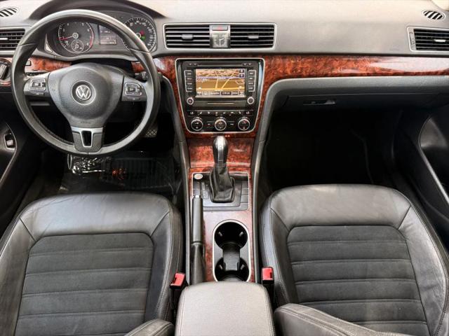 2013 Volkswagen Passat 2.5L SEL Premium