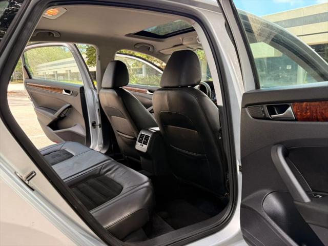 2013 Volkswagen Passat 2.5L SEL Premium