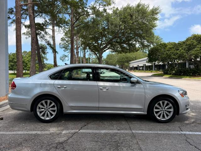 2013 Volkswagen Passat 2.5L SEL Premium