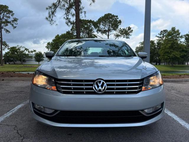 2013 Volkswagen Passat 2.5L SEL Premium