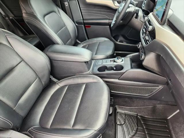 2021 Ford Escape SEL