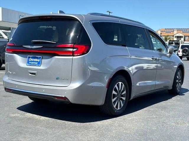 2021 Chrysler Pacifica Hybrid Touring L