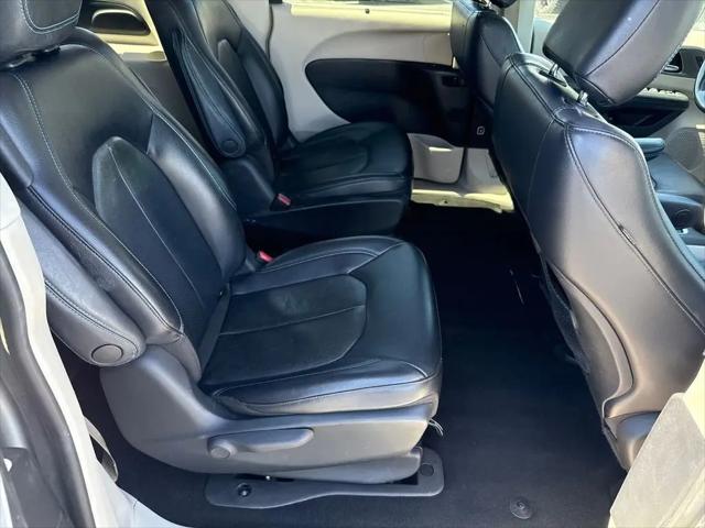 2021 Chrysler Pacifica Hybrid Touring L
