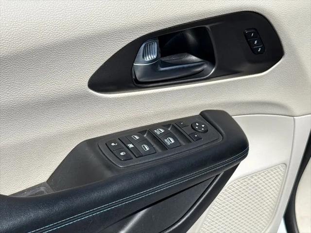2021 Chrysler Pacifica Hybrid Touring L