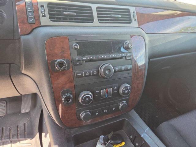 2013 Chevrolet Suburban LS