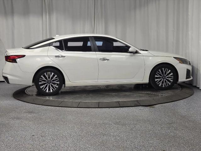 2023 Nissan Altima SV FWD