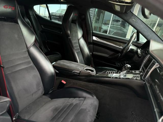 2015 Porsche Panamera GTS