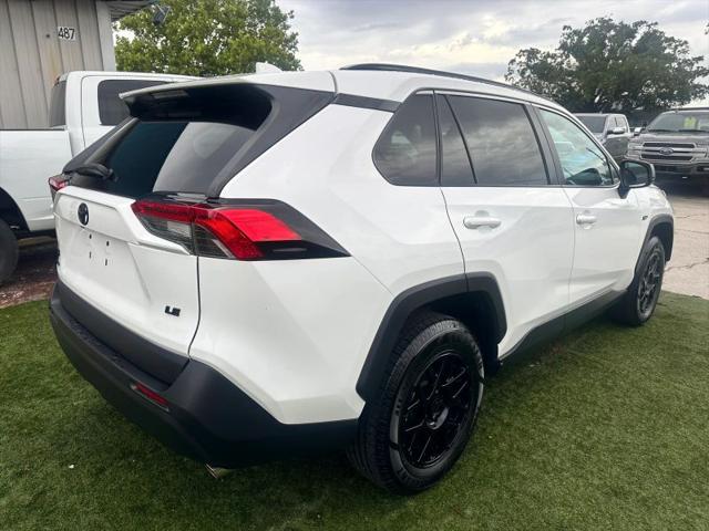 2021 Toyota RAV4 LE