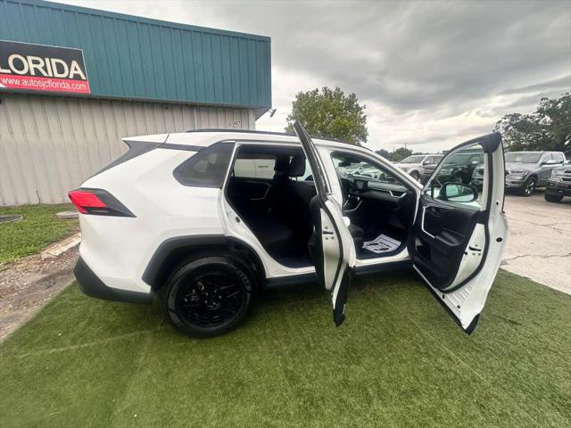 2021 Toyota RAV4 LE